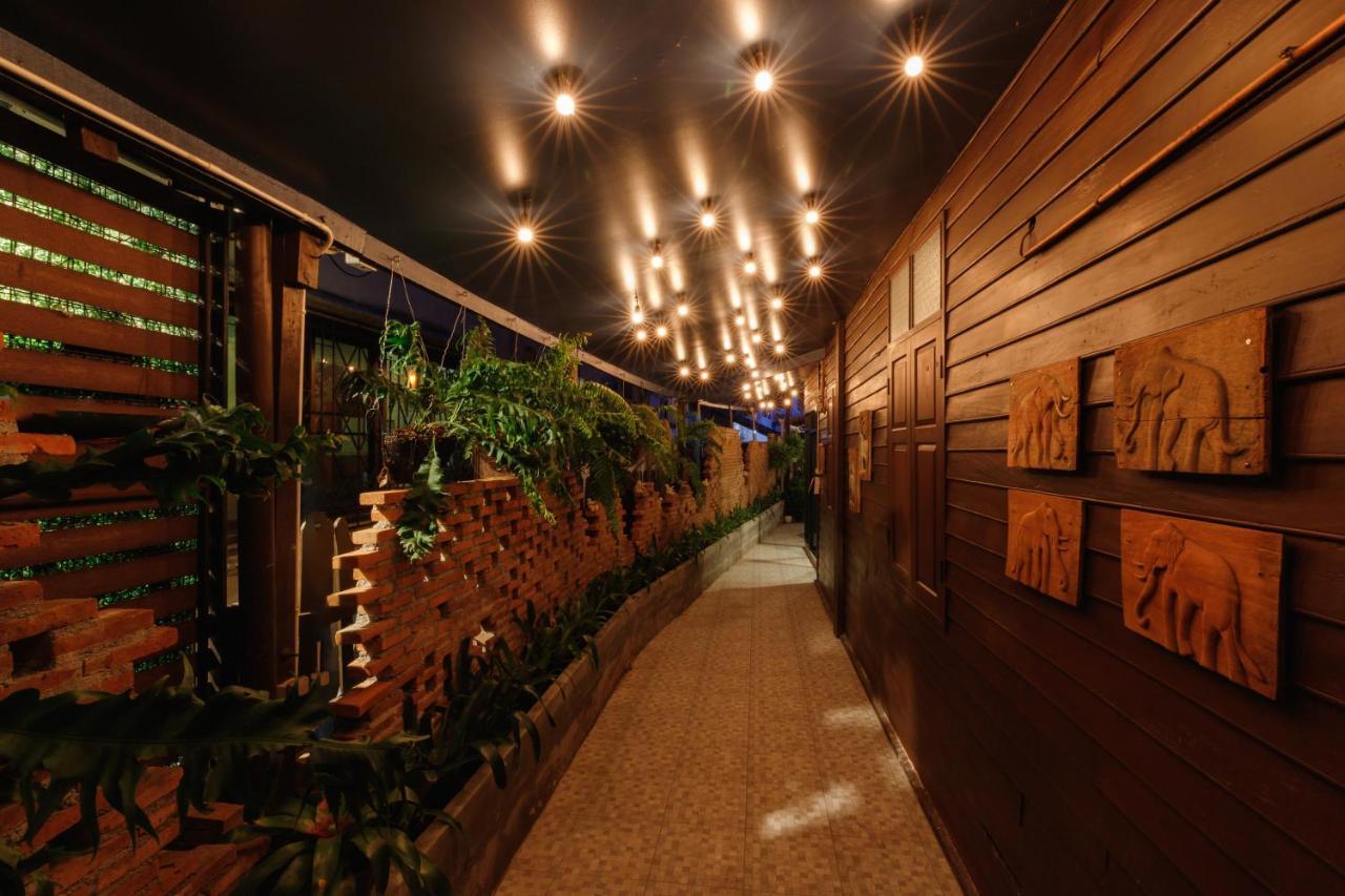Hostel Ilili House Chiang Mai Exterior foto